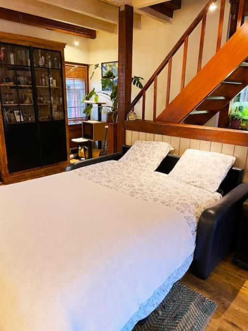 La Maison Rouge Au Coeur De La Ville. Olenevka Ngoại thất bức ảnh