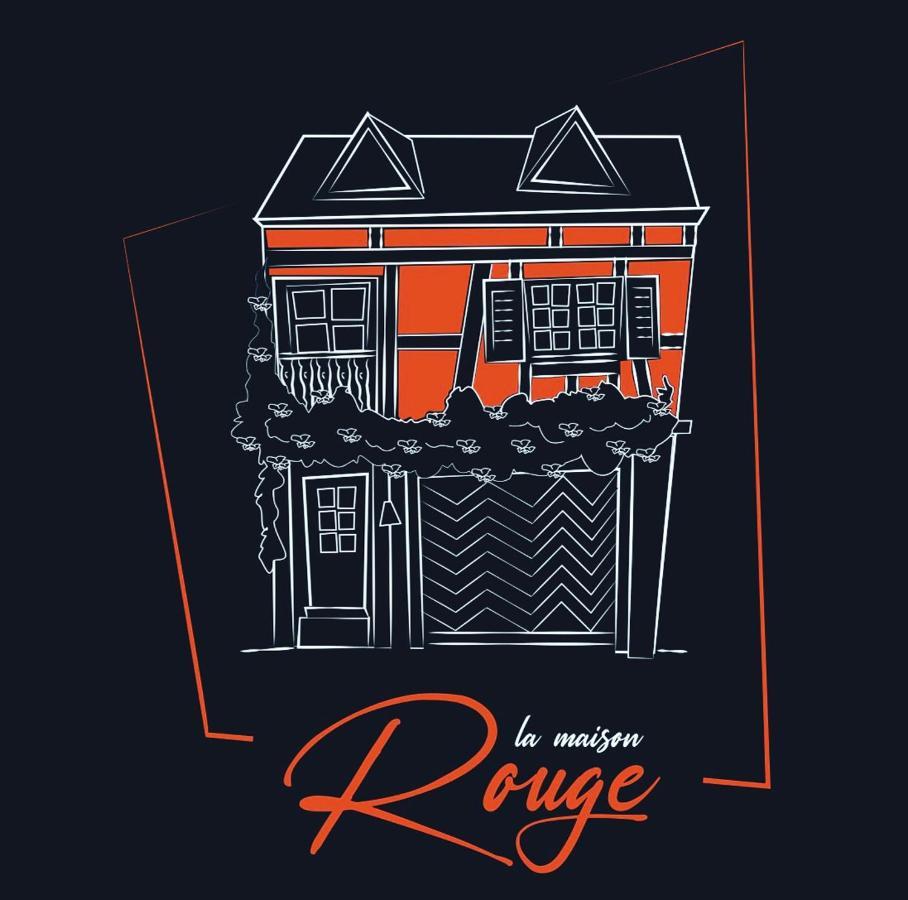 La Maison Rouge Au Coeur De La Ville. Olenevka Ngoại thất bức ảnh